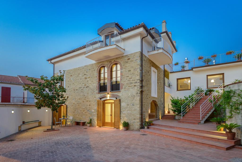 La Bifora B&B Ogliastro Cilento Eksteriør billede